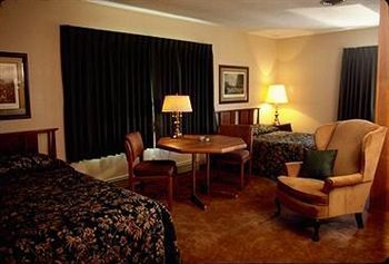 Mcgovern'S Motel And Suites 森普雷里 外观 照片