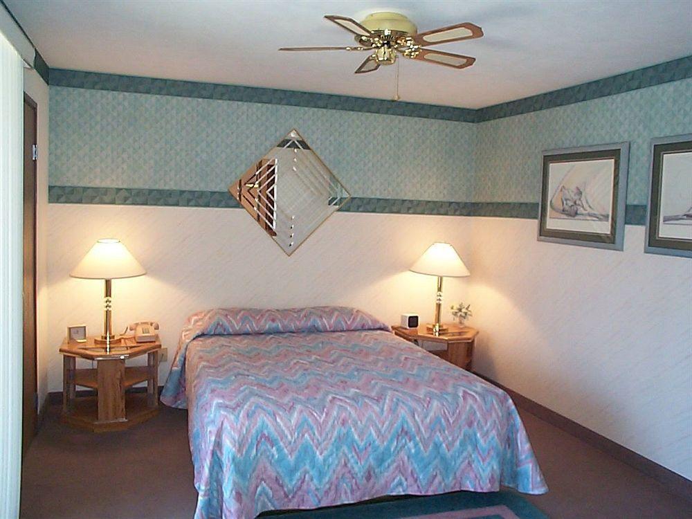 Mcgovern'S Motel And Suites 森普雷里 外观 照片