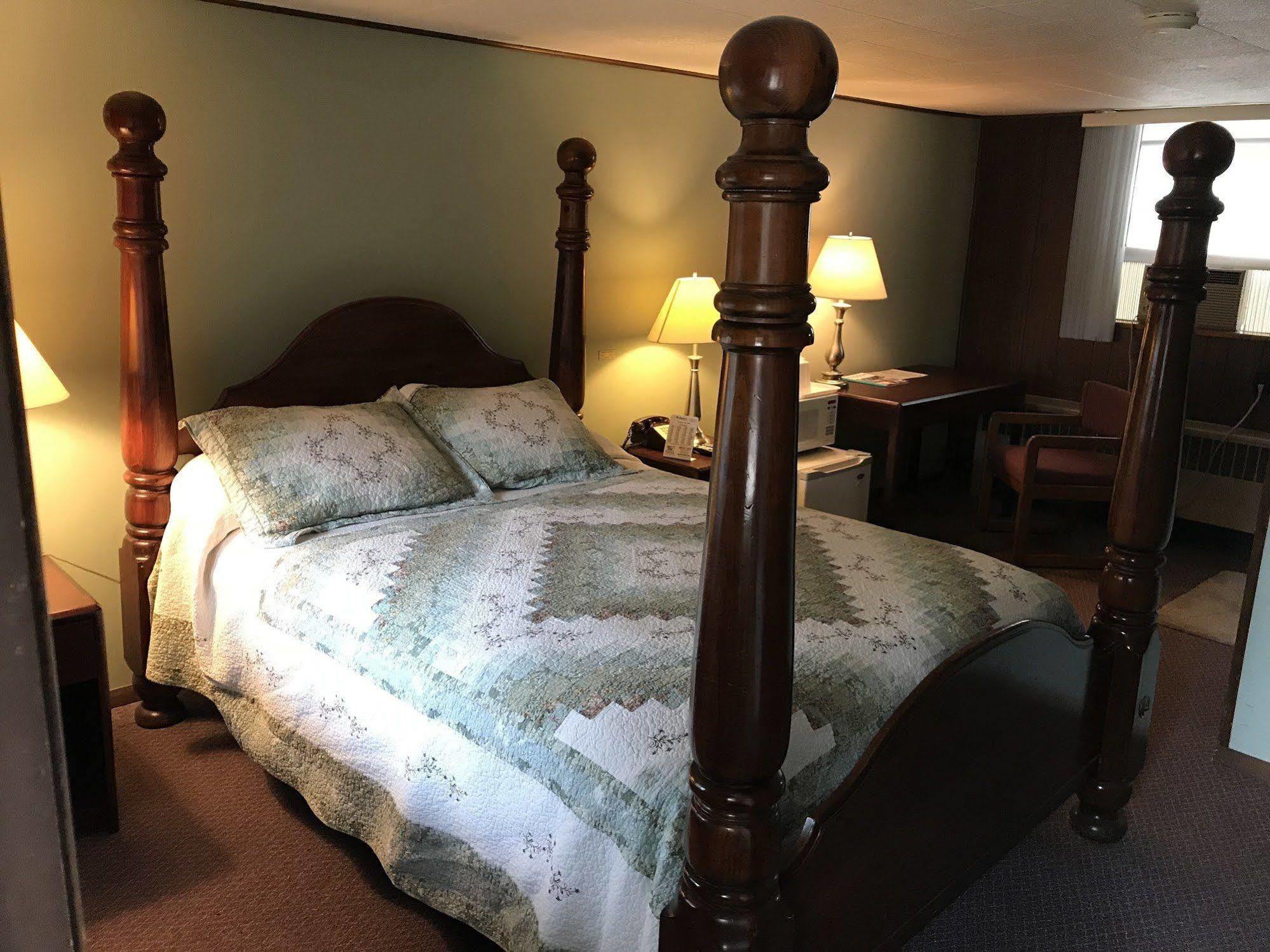 Mcgovern'S Motel And Suites 森普雷里 外观 照片
